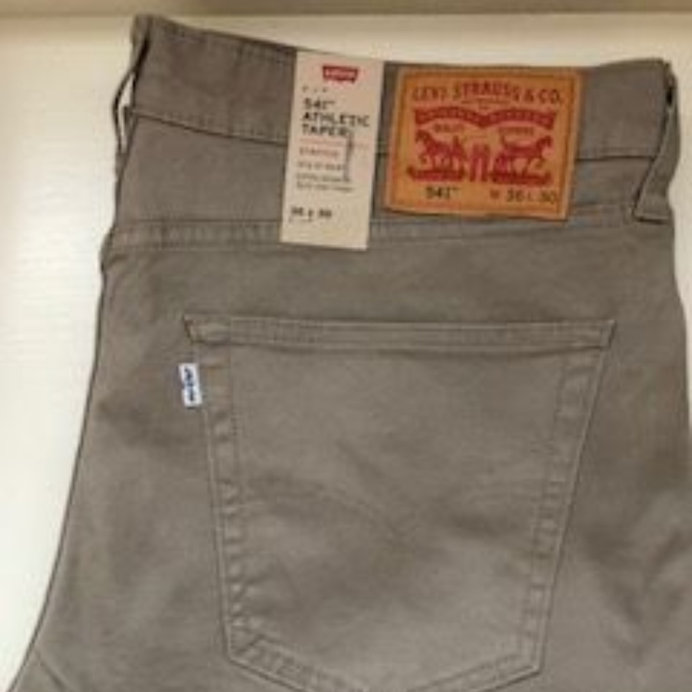 Levi's Tan 541
